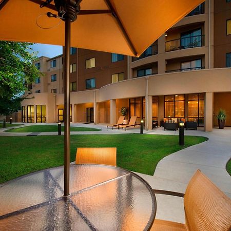 Courtyard By Marriott San Antonio Seaworld/Lackland Buitenkant foto