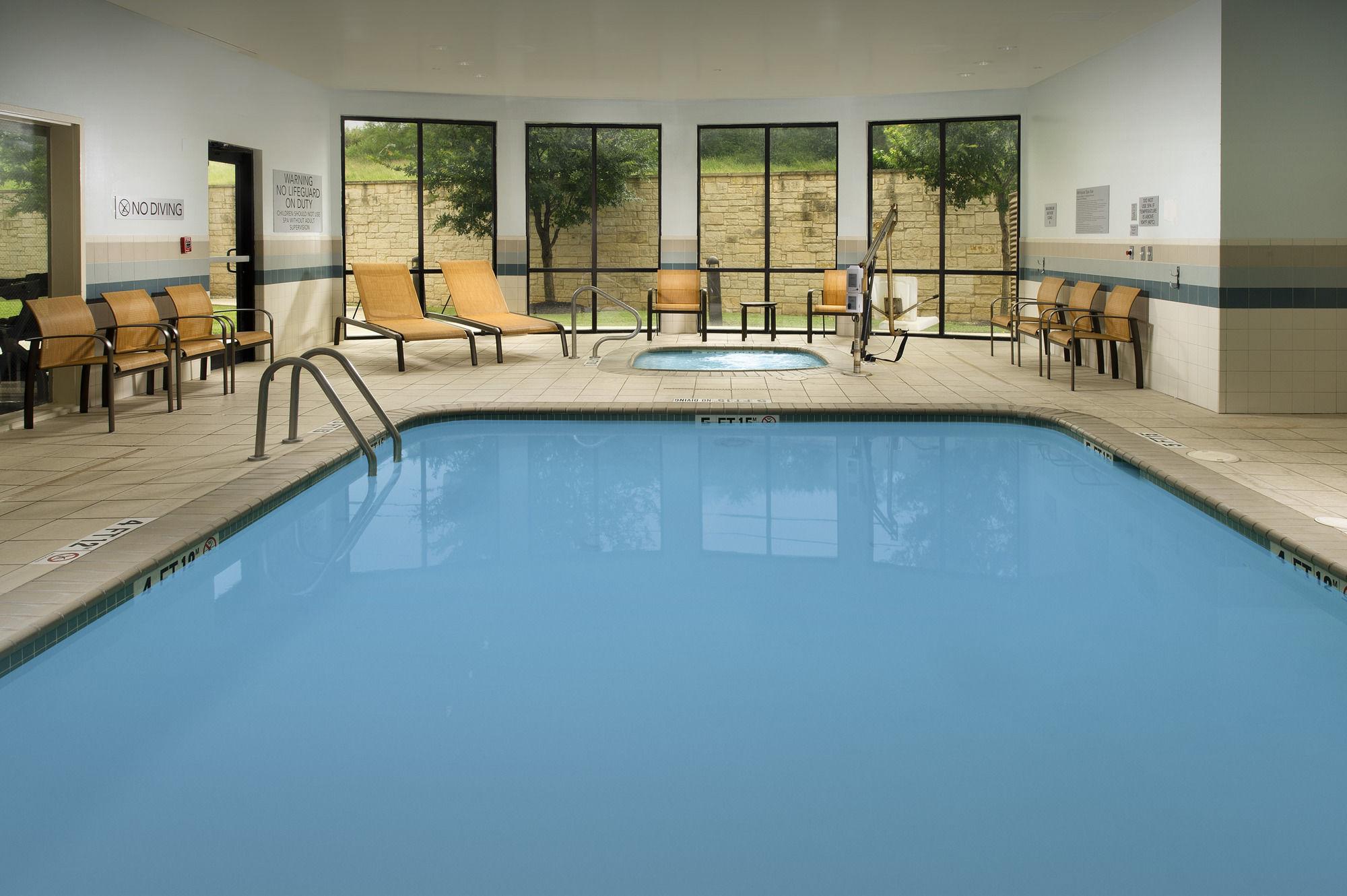 Courtyard By Marriott San Antonio Seaworld/Lackland Buitenkant foto