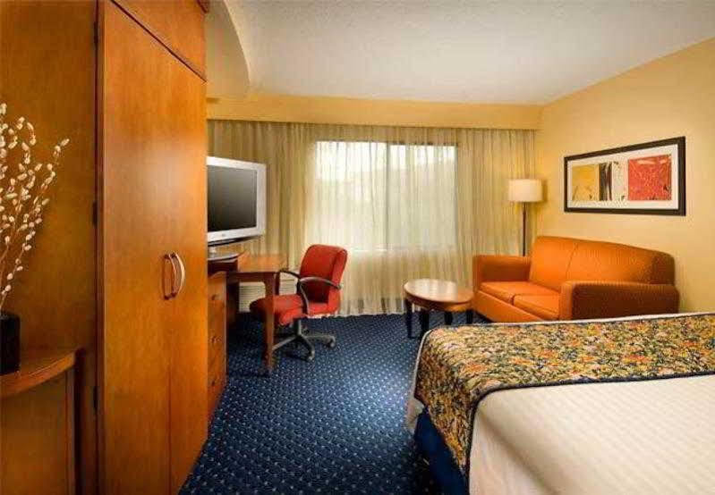 Courtyard By Marriott San Antonio Seaworld/Lackland Buitenkant foto
